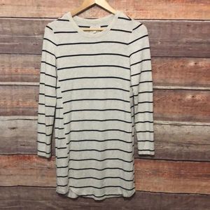 Lou & Grey sweater Dress Size M